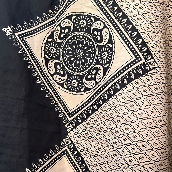 Darn Good Yarn Reg TeaLength reversible 2 layer sari wrap skirt. - Picture 7 of 9